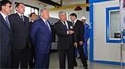 Во время визита Государственной делегации в Западно-Казахстанскую область Глава государства Н.А. Назарбаев посетил завод, во время которой дал высокую оценку тенденции обновления парка технологического оборудования и качества многофункциональной коммунальной автоспецтехники.