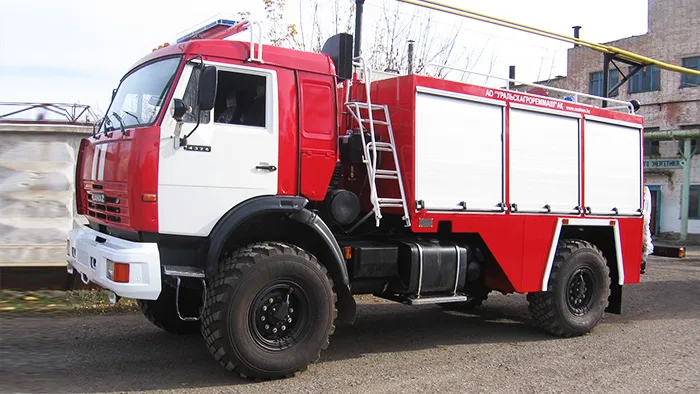 Автомобиль связи и освещения АСО-20