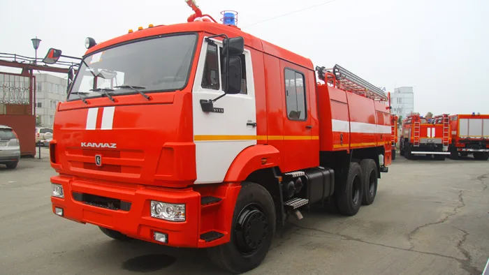 AC tank truck with 8 m³ capacity (65115)